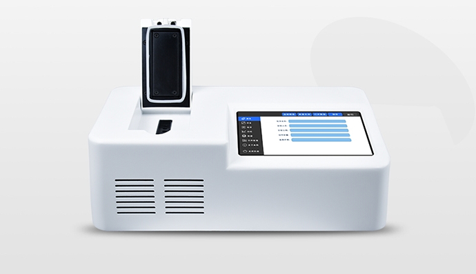荧光定量PCR分析仪设计